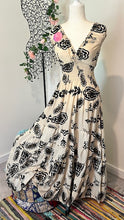 Load image into Gallery viewer, Princess Dress Black&amp;white
