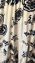 Load image into Gallery viewer, Princess Dress Black&amp;white
