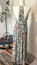 Load image into Gallery viewer, T- Dress
